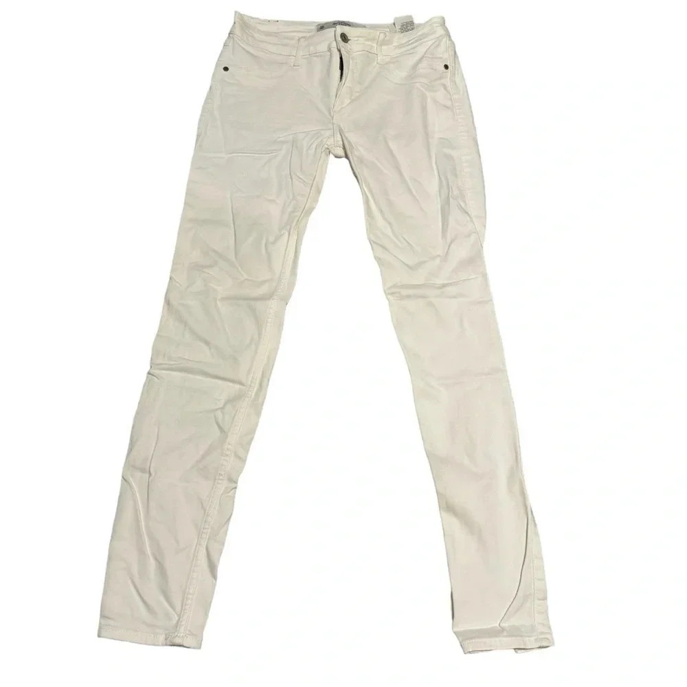 👖Abercrombie & Fitch White Skinny Jeans Women’s Size 28 Slim Fit Denim‎ Pants👖